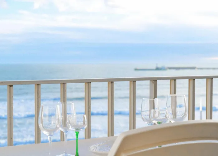 Vue Baie Des Sables D Olonne 5 Personnes *